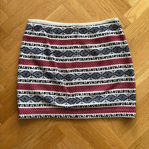 Madewell white skirt with navy/red/black embroidery - Picture 3 of 3